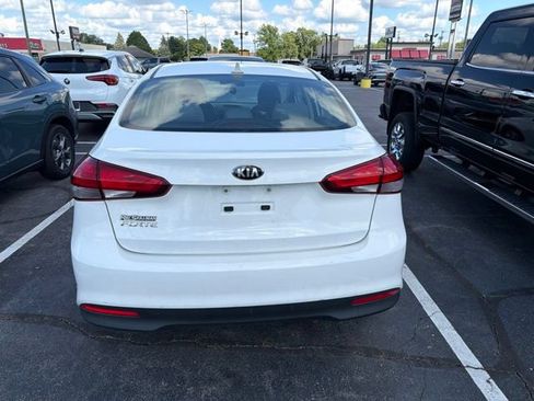 Used 2018 Kia Forte LX FWD image 5