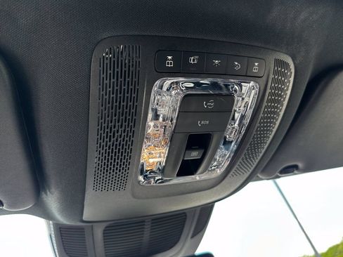 Certified 2025 Mercedes-Benz GLS 450 4MATIC image 36