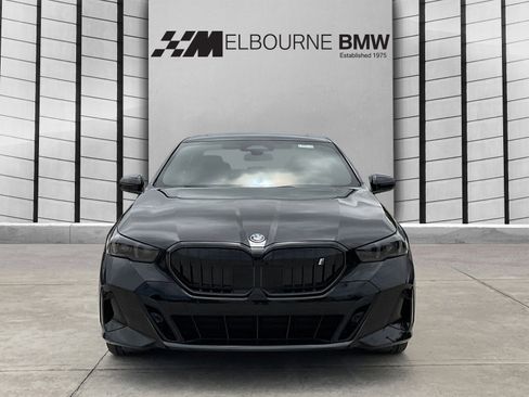 New 2026 BMW i5 eDrive40 w/ M Sport Package RWD image 2
