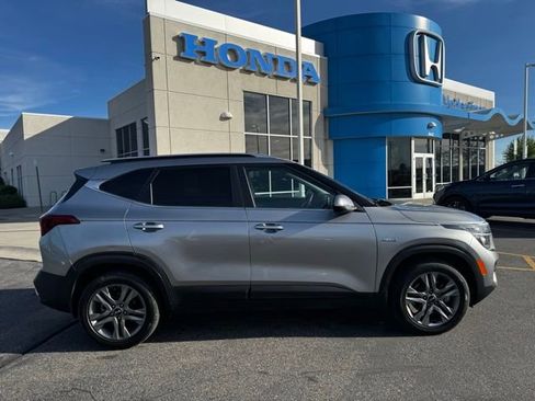Used 2021 Kia Seltos S AWD/4WD image 4