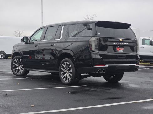 New 2026 Chevrolet Suburban High Country image 15