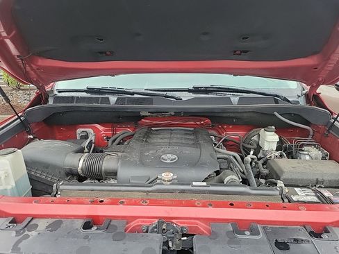 Used 2018 Toyota Tundra SR5 w/ TRD Off Road Package image 6