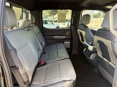 Used 2022 Ford F150 Lightning Lariat image 33