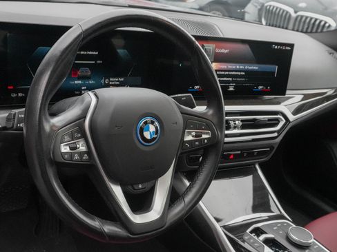 Used 2023 BMW i4 eDrive35 RWD image 5