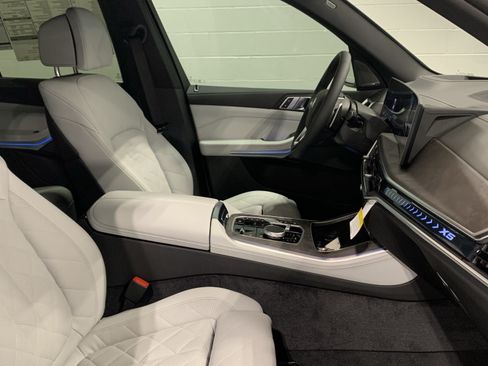 Certified 2026 BMW X5 xDrive50e w/ Climate Comfort Package AWD/4WD image 24