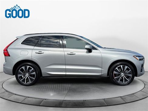 Used 2022 Volvo XC60 B5 Momentum w/ Advanced Package image 6
