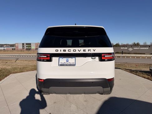 Used 2020 Land Rover Discovery HSE image 4