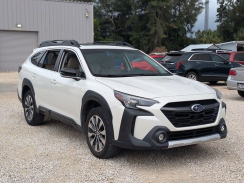 Used 2023 Subaru Outback Limited AWD/4WD image 3