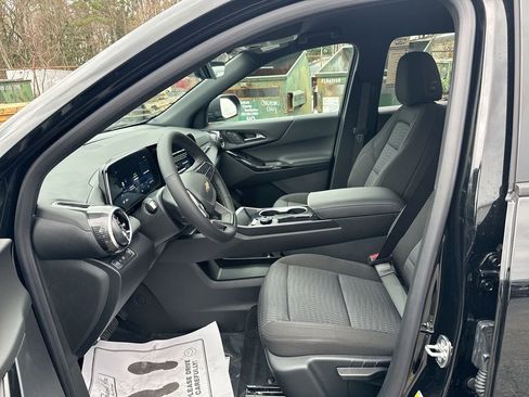 New 2026 Chevrolet Equinox LT w/ Safety and Technology Package image 13