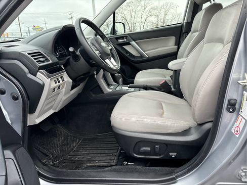 Used 2018 Subaru Forester 2.5i Limited w/ Popular Package #3B image 8