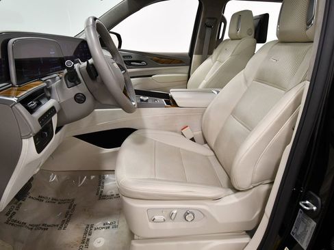 Used 2024 Cadillac Escalade ESV Sport Platinum AWD/4WD image 15