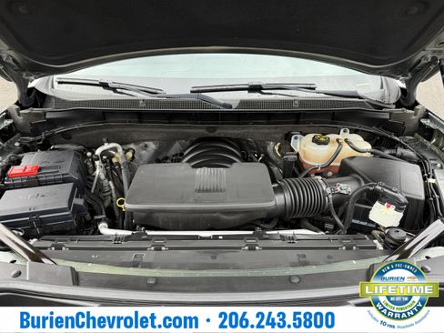 Used 2023 Chevrolet Suburban Premier image 40