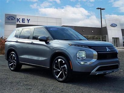 Used 2023 Mitsubishi Outlander SE