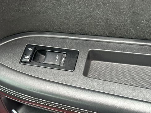 Used 2009 Dodge Challenger SRT8 w/ SRT Option Group II image 21