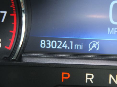 Used 2020 Ford Explorer XLT w/ Equipment Group 202A RWD image 23