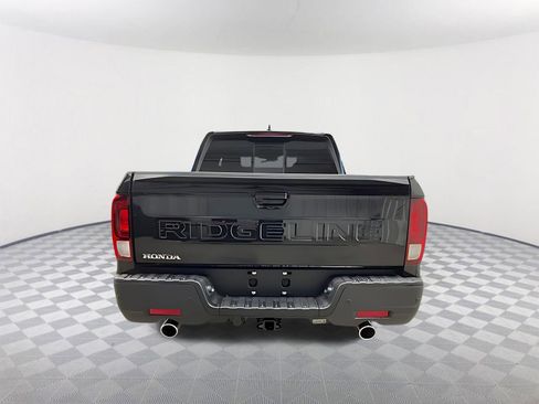 New 2026 Honda Ridgeline Black Edition image 4