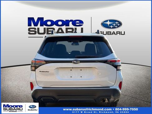 Used 2026 Subaru Forester Premium AWD/4WD image 3