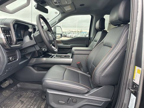 New 2026 Ford F250 Lariat w/ Black Appearance Package image 15