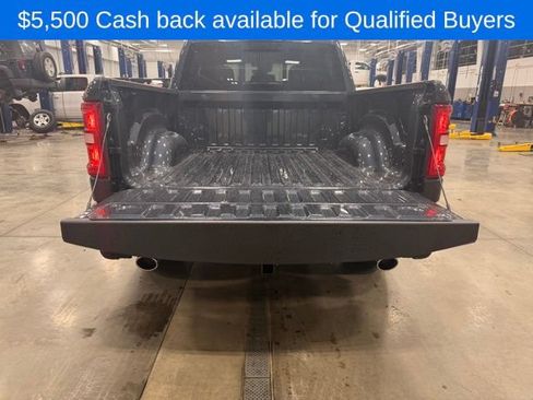 New 2026 RAM 1500 Big Horn AWD/4WD image 11