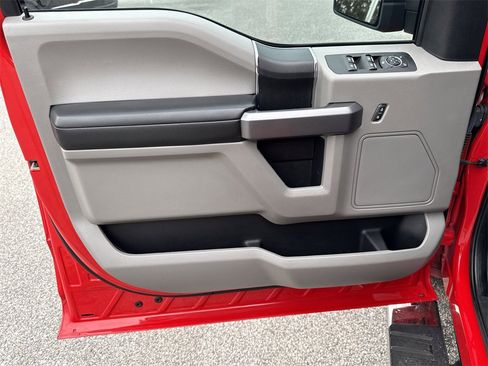 Used 2020 Ford F150 XLT image 18