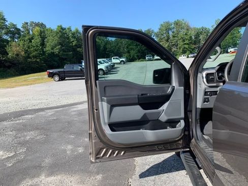 Used 2022 Ford F150 XL w/ Equipment Group 101A High AWD/4WD image 21