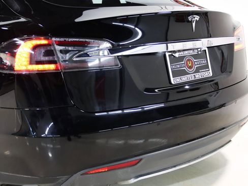 Used 2015 Tesla Model S 70 image 57