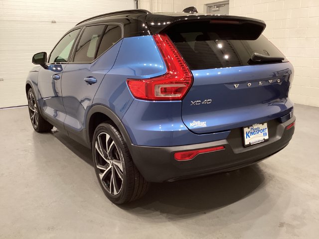 Used 2021 Volvo XC40 T5 R-Design w/ Climate Package AWD/4WD image 19