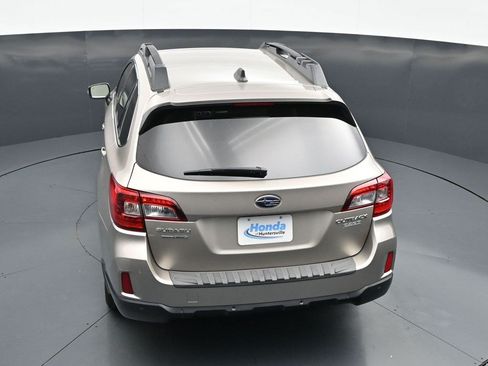 Used 2017 Subaru Outback 2.5i Limited AWD/4WD image 15