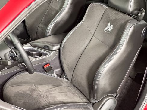 Used 2016 Dodge Challenger R/T Scat Pack w/ Leather Interior Group image 22