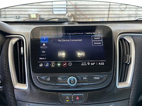 Used 2023 Chevrolet Malibu LT FWD image 22