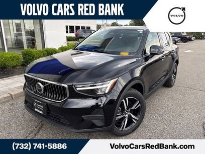 Used 2025 Volvo XC40 B5 Core