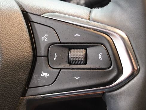 Used 2024 Chevrolet TrailBlazer LT w/ Convenience Package FWD image 35
