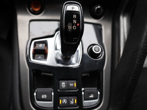 Used 2016 Jaguar F-TYPE S image 20