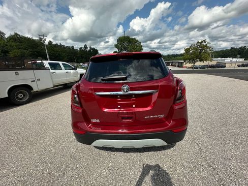 Used 2022 Buick Encore Preferred w/ Safety Package AWD/4WD image 4