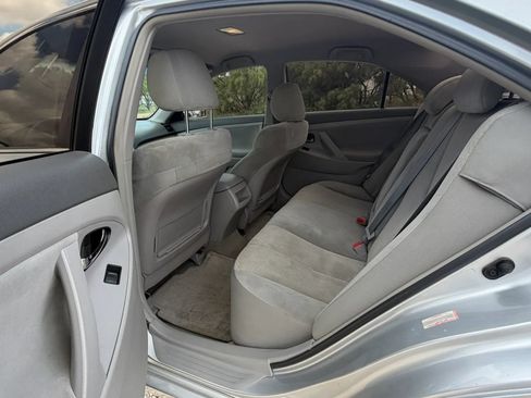 Used 2007 Toyota Camry LE FWD image 21
