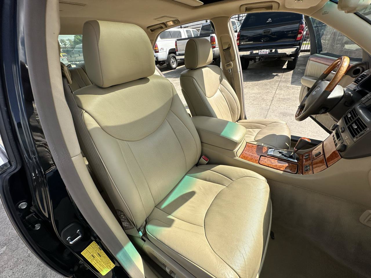 Used 2005 Lexus LS 430 RWD image 54