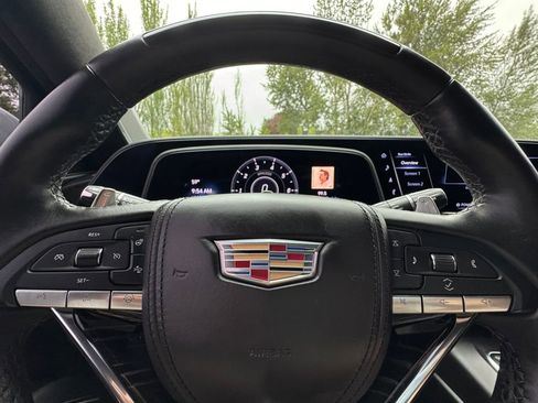 Used 2023 Cadillac Escalade V AWD/4WD image 20