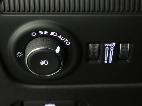 New 2025 Jeep Wagoneer L Series II w/ Premium Group I image 35