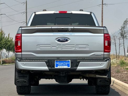 Used 2022 Ford F150 XLT w/ Equipment Group 302A High AWD/4WD image 4