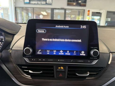 Used 2025 Nissan Altima 2.5 SV image 38