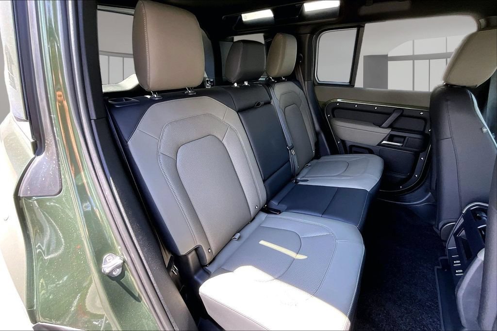 New 2026 Land Rover Defender 110 S AWD/4WD image 10