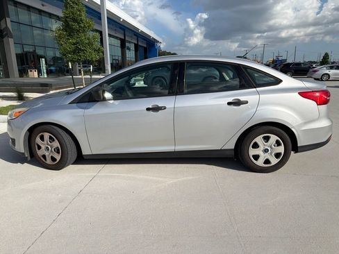 Used 2017 Ford Focus S FWD image 6