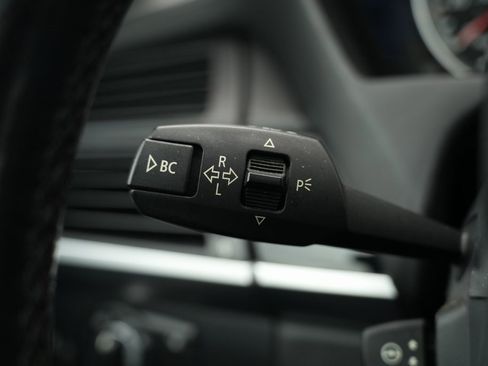 Used 2011 BMW X5 M image 48