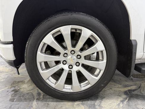 Used 2022 Chevrolet Silverado 1500 High Country image 33