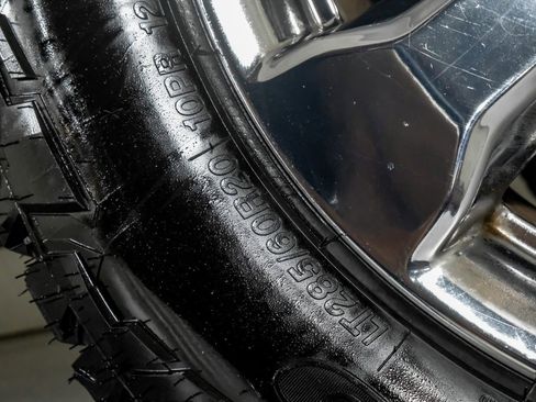 Used 2019 Ford F350 Lariat w/ Chrome Package image 55