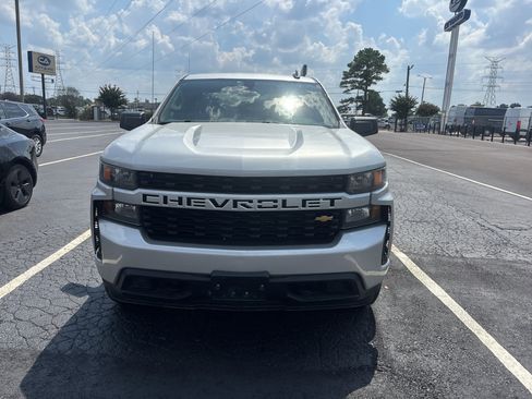 Used 2022 Chevrolet Silverado 1500 Custom AWD/4WD image 3