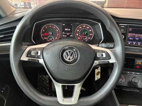 Used 2019 Volkswagen Jetta SE FWD image 20