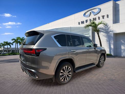 Used 2023 Lexus LX 600 4WD w/ Interior Upgrade Package image 7