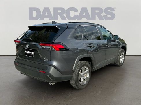Used 2025 Toyota RAV4 XLE AWD/4WD image 7