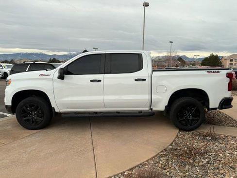 Used 2022 Chevrolet Silverado 1500 LT Trail Boss w/ Protection Package AWD/4WD image 7